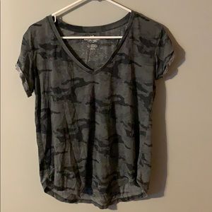 grey camp t-shirt (AMERICAN EAGLE)